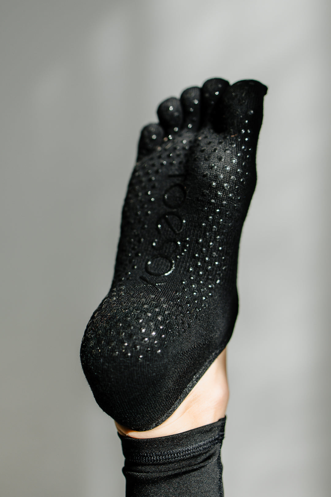 Low Rise Grip Socks