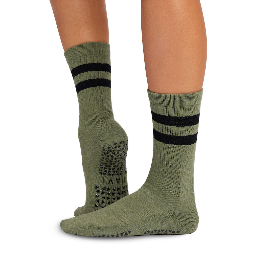 Tavi Grip Kai Classics kojinės, spalva Olive green – ant pėdų, vaizdas iš šono