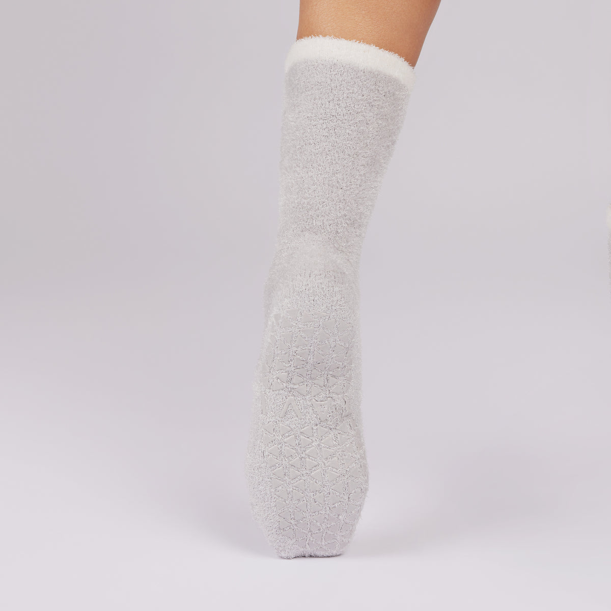 Tavi Grip Lounge kojinės, spalva Soft Slate – neslystantis padas, vaizdas iš galo