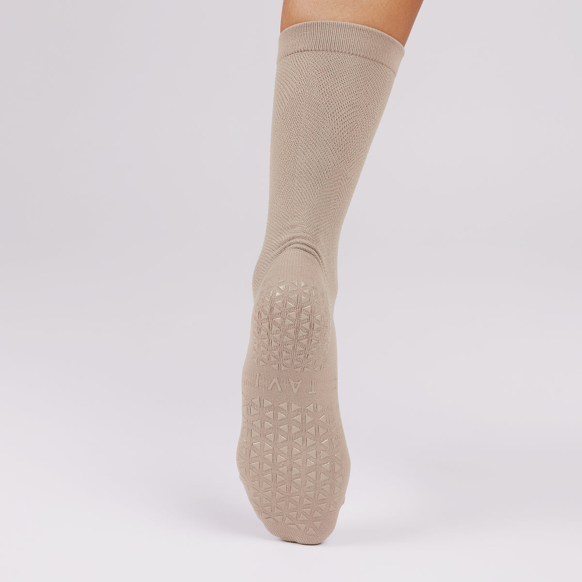 Tavi Grip Kai Tec kojinės, spalva Shitake Heather – neslystantis padas, vaizdas iš galo