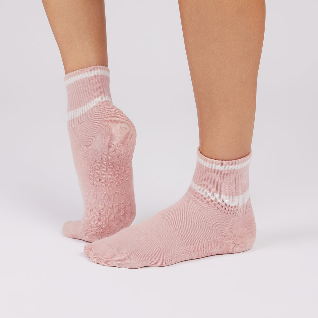 Tavi Grip Aria Stripe kojinės, spalva Petal – ant pėdų, vaizdas iš šono