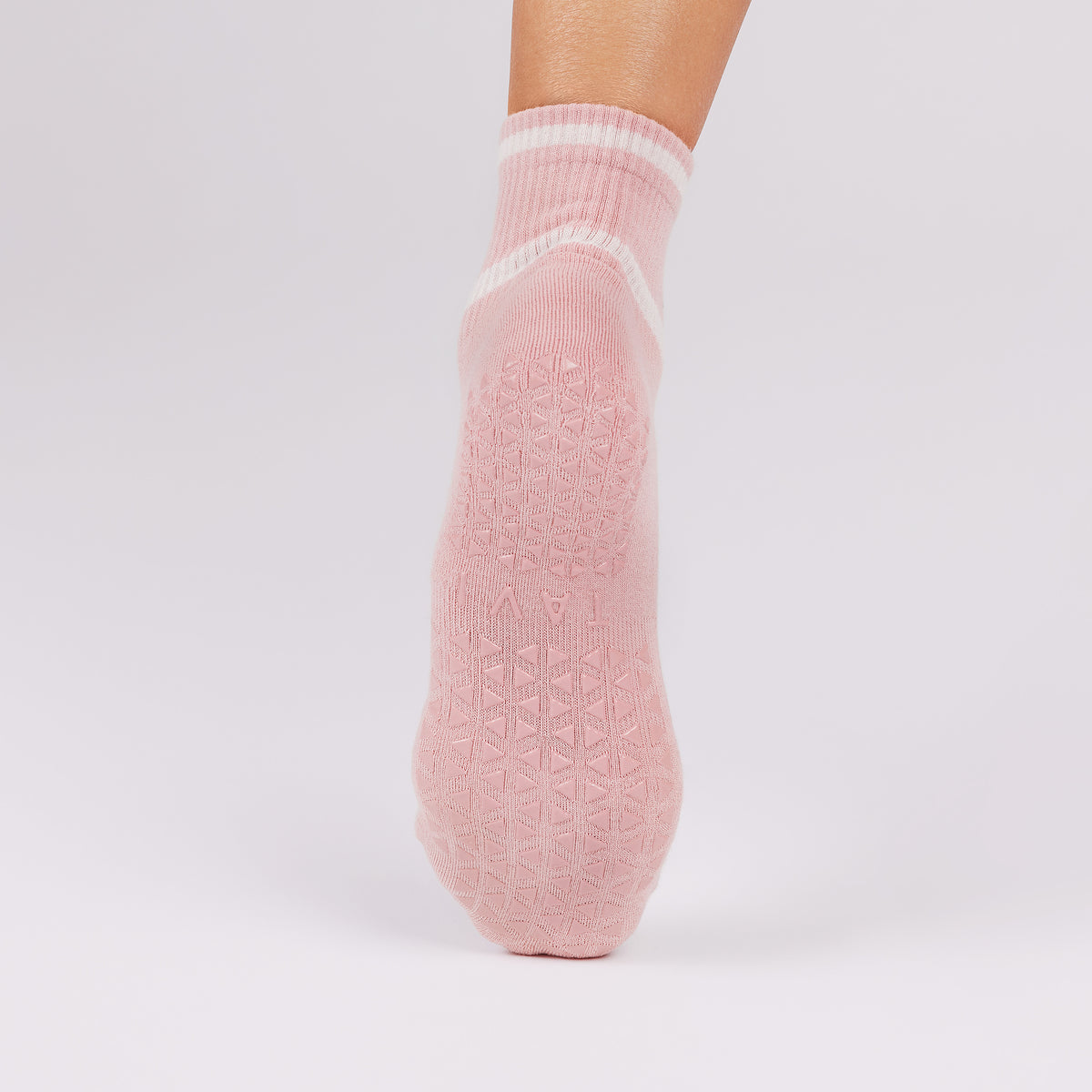 Tavi Grip Aria Stripe kojinės, spalva Petal – neslystantis padas, vaizdas iš galo