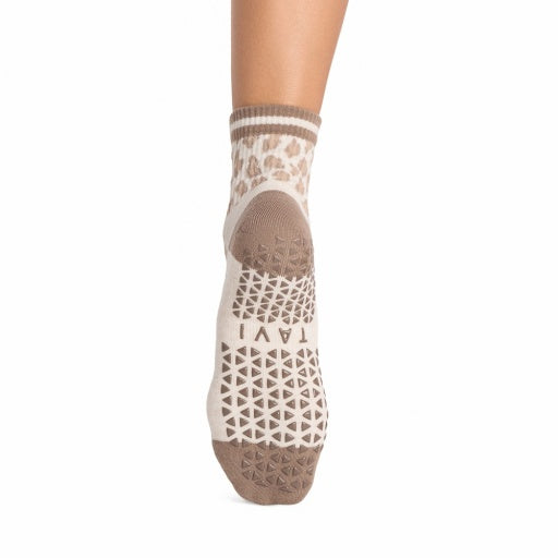 Tavi Grip Aria Stripe kojinės, spalva Leopard sand – neslystantis padas, vaizdas iš galo