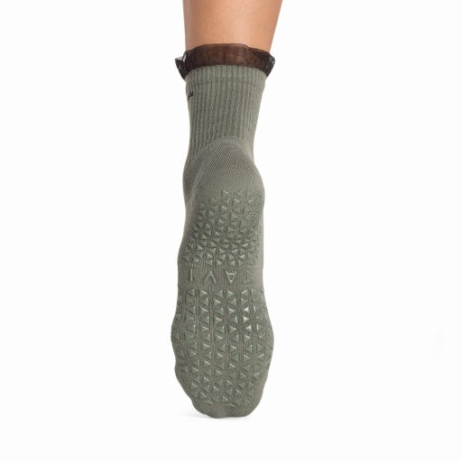 Tavi Grip Aria Tulle Ruffle kojinės, spalva Leaf – neslystantis padas, vaizdas iš galo