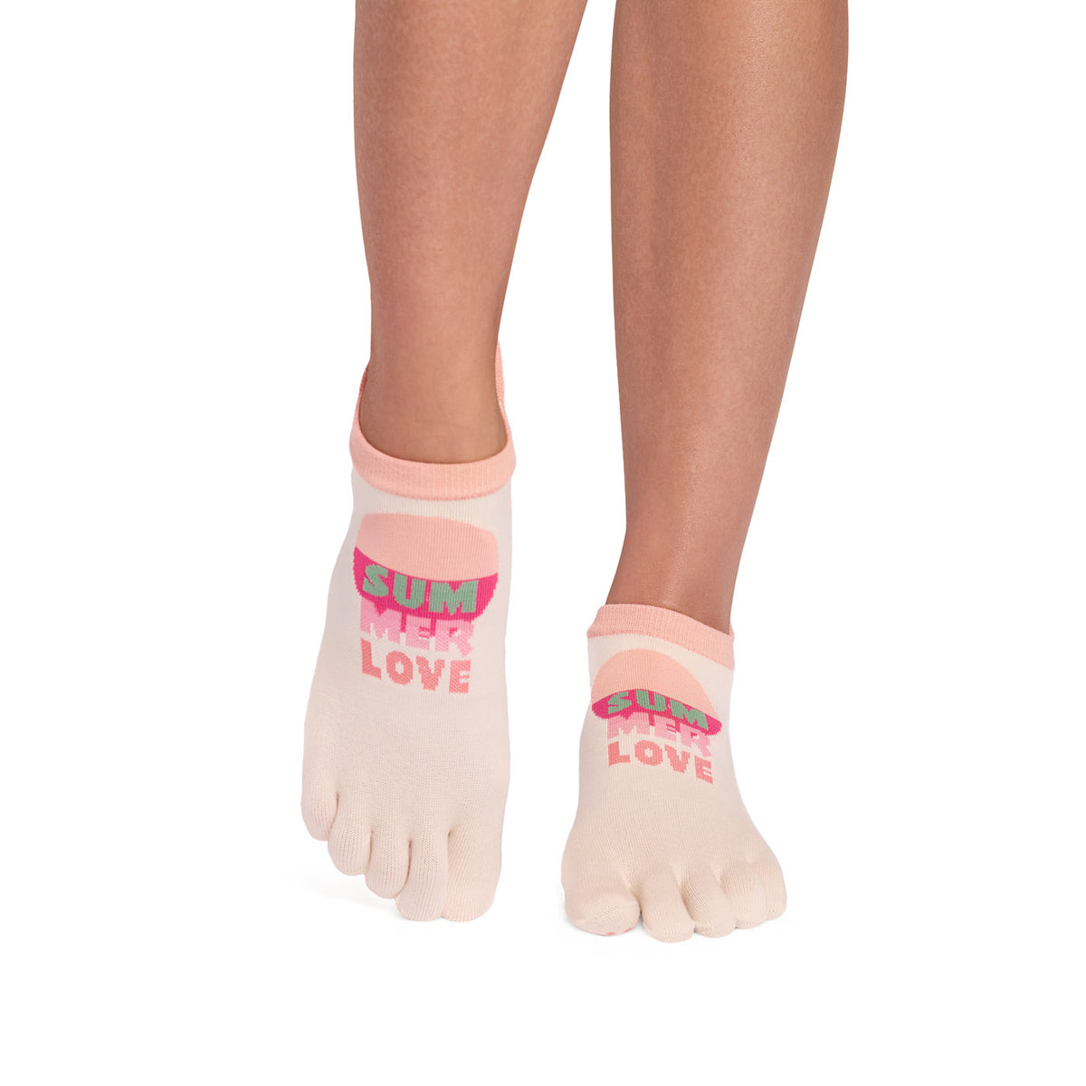 ToeSox Full Toe Low Rise raštuotos pirštuotos kojinės, spalva Summer love – ant pėdų, vaizdas iš priekio