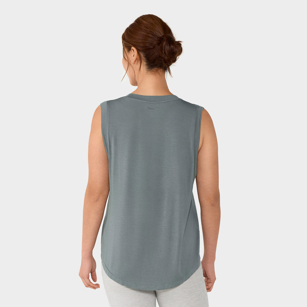 TaviLuxe® High Neck berankoviai marškinėliai Balsam – ant modelio, vaizdas iš nugaros