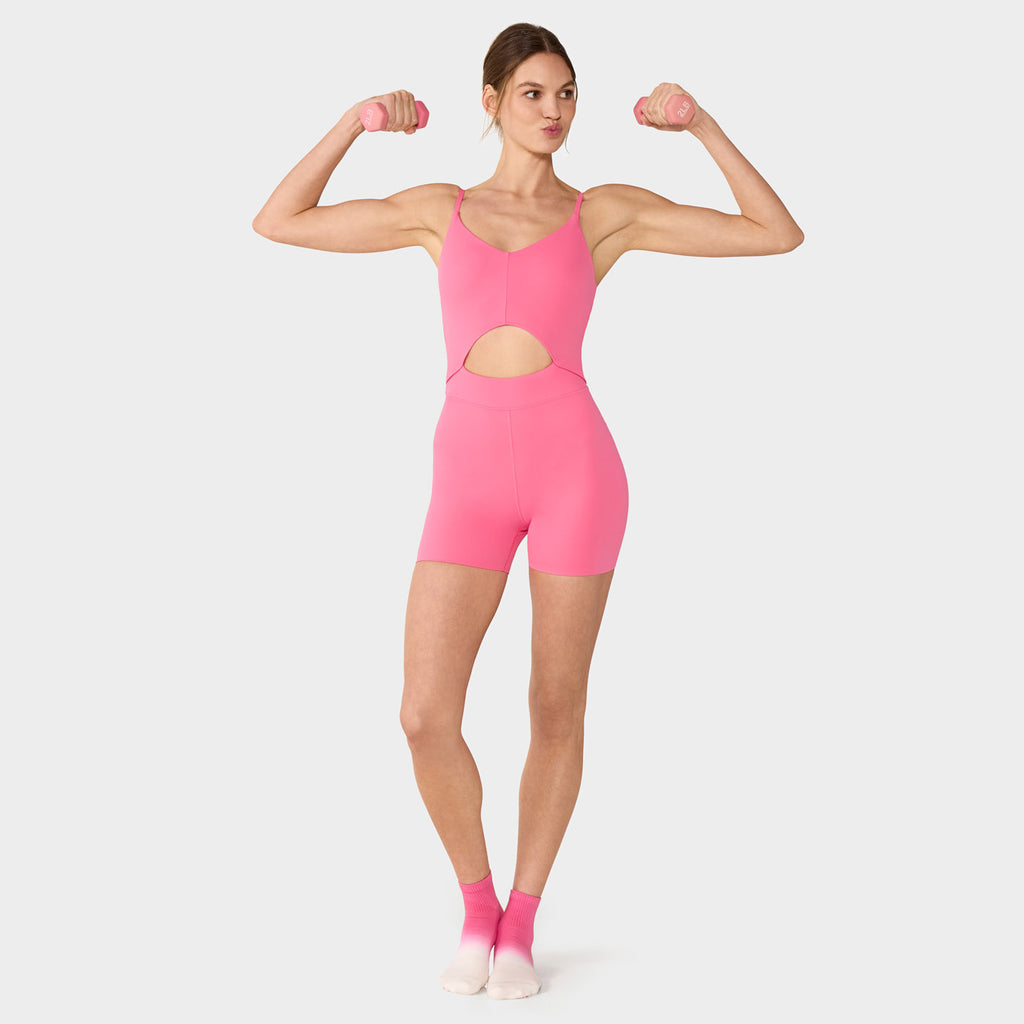 Tavi Alignment trumpas bodis Sunset Pink – visas derinys ant modelio